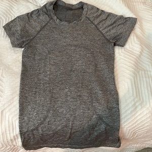 Lululemon Swiftly short sleeved shirt
